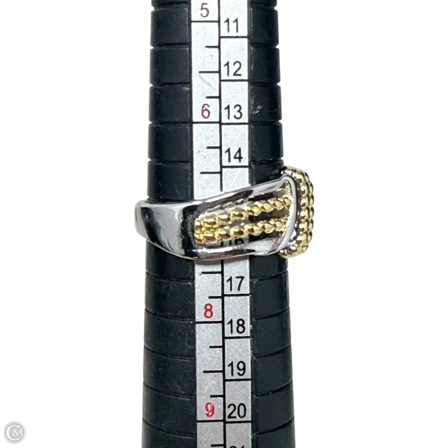 Two Tone Wavy Band Ring Size: 7