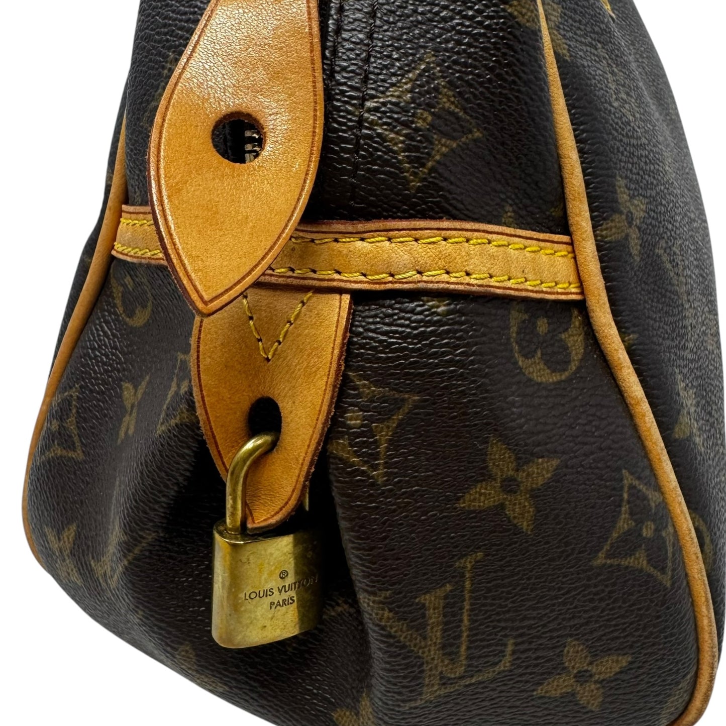 Montorgueil PM 2009 Monogram Shoulder Handbag Luxury Designer By Louis Vuitton, Size: Medium