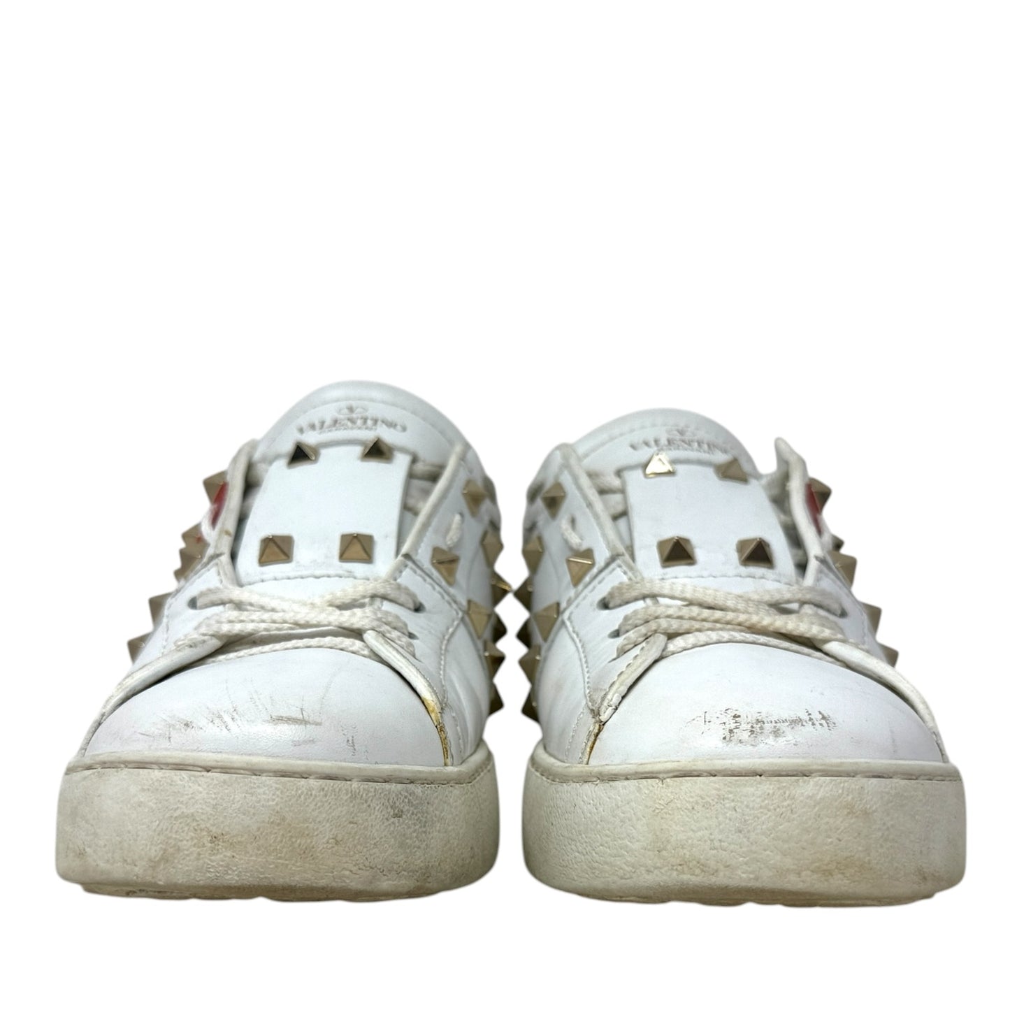 Rockstud Heart Sneakers Luxury Designer By Valentino-garavani In Red & White, Size: 9