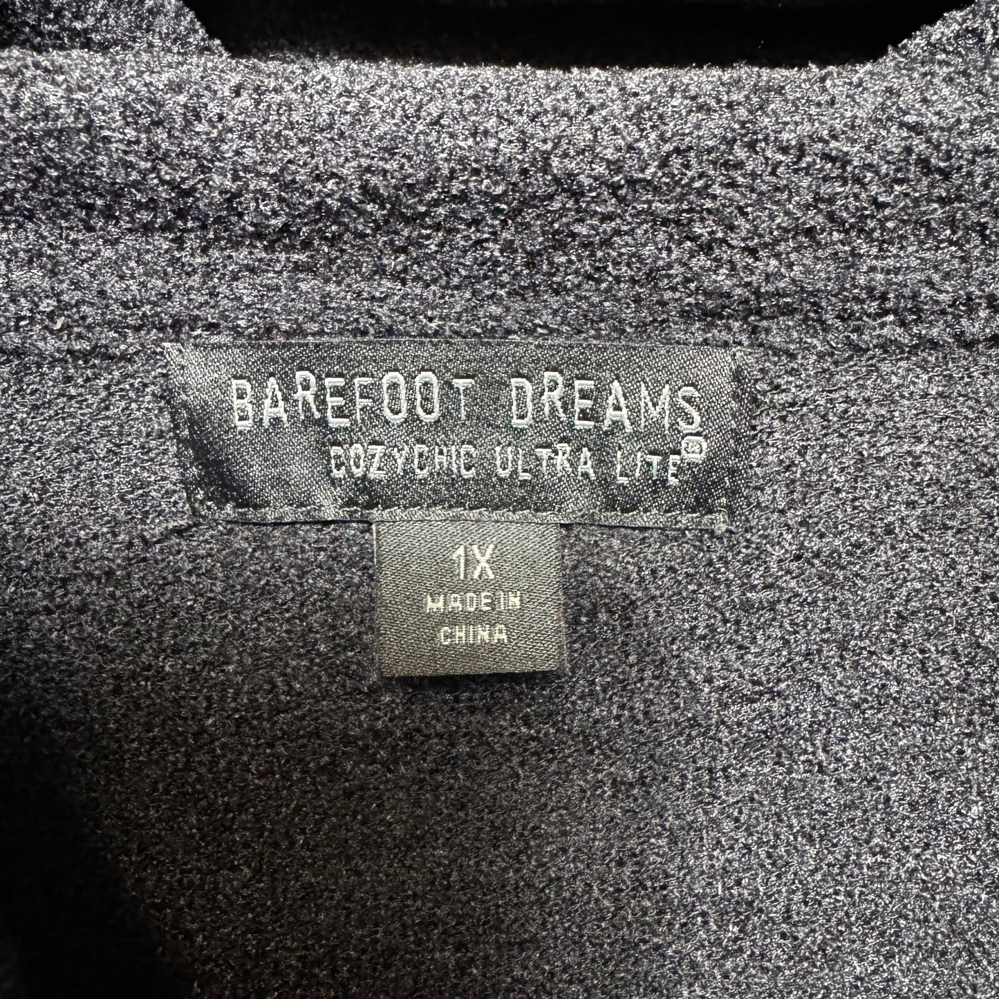 Sweater By Barefoot Dreams In Black, Size: 1x