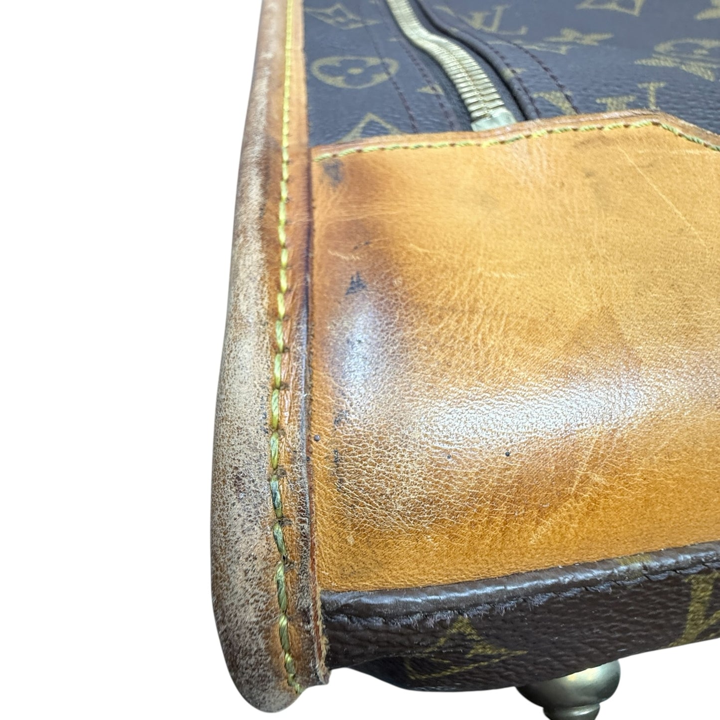 Vintage 2000 Pullman 60 Monogram Canvas & Vachetta Leather Suitcase Luxury Designer By Louis Vuitton, Size: Large