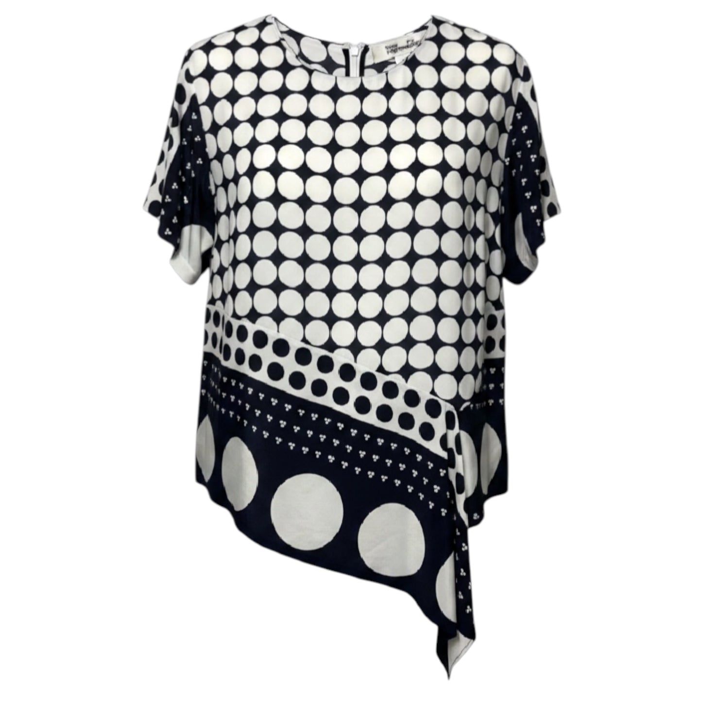 Silk Top Short Sleeve Designer By Diane Von Furstenberg In Polkadot Pattern, Size: M