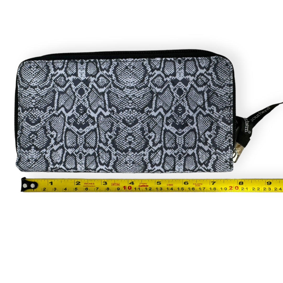 Wallet By Simply Southern  Size: Large