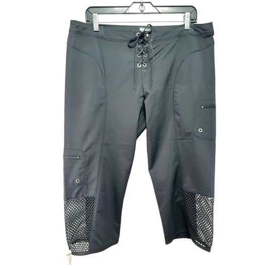 Athletic Capris By Nike Apparel  Size: L